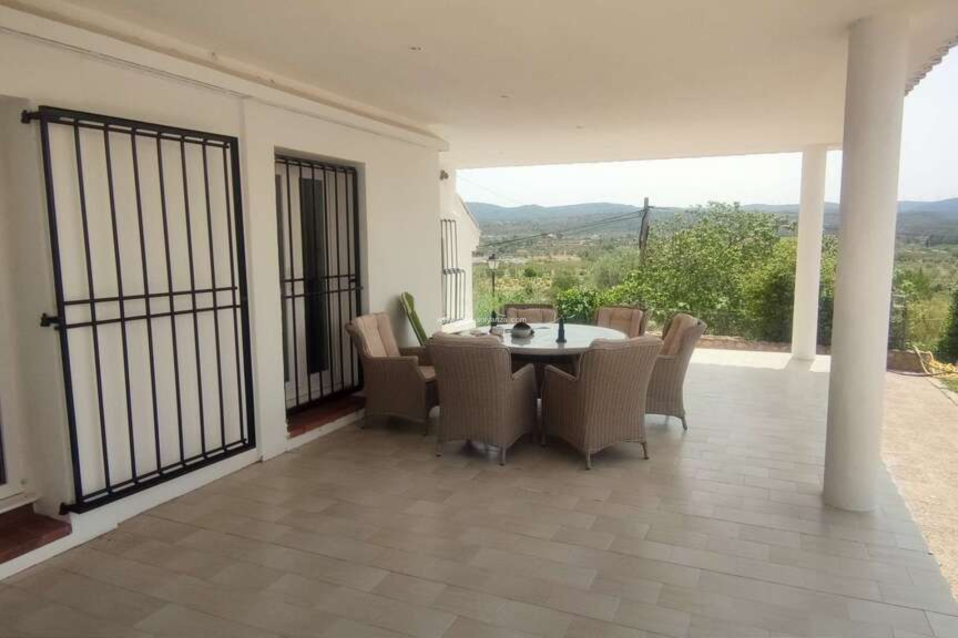 Resale - Commercial - Ayora - Inland