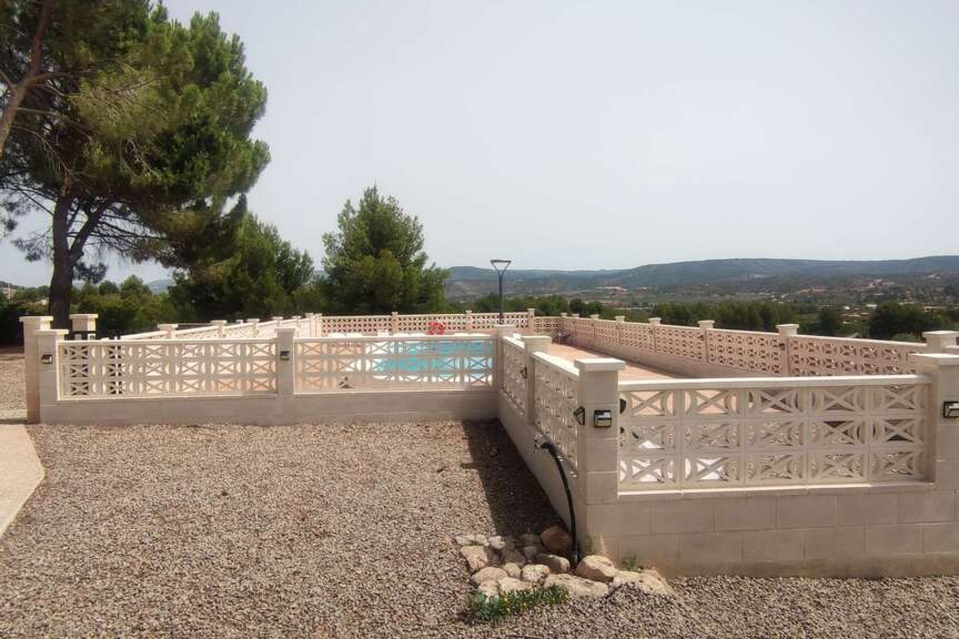 Resale - Commercial - Ayora