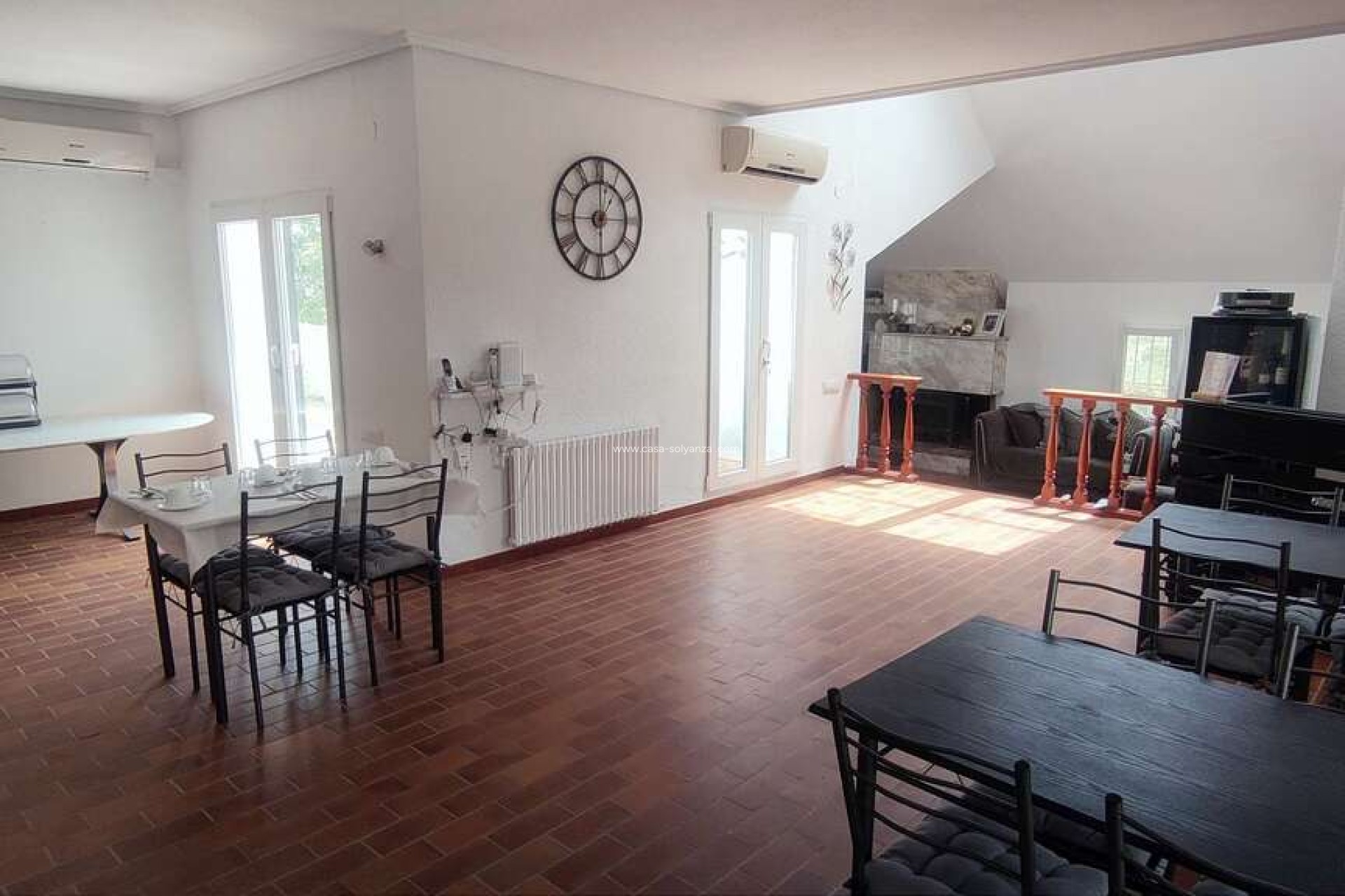 Resale - Commercial - Ayora