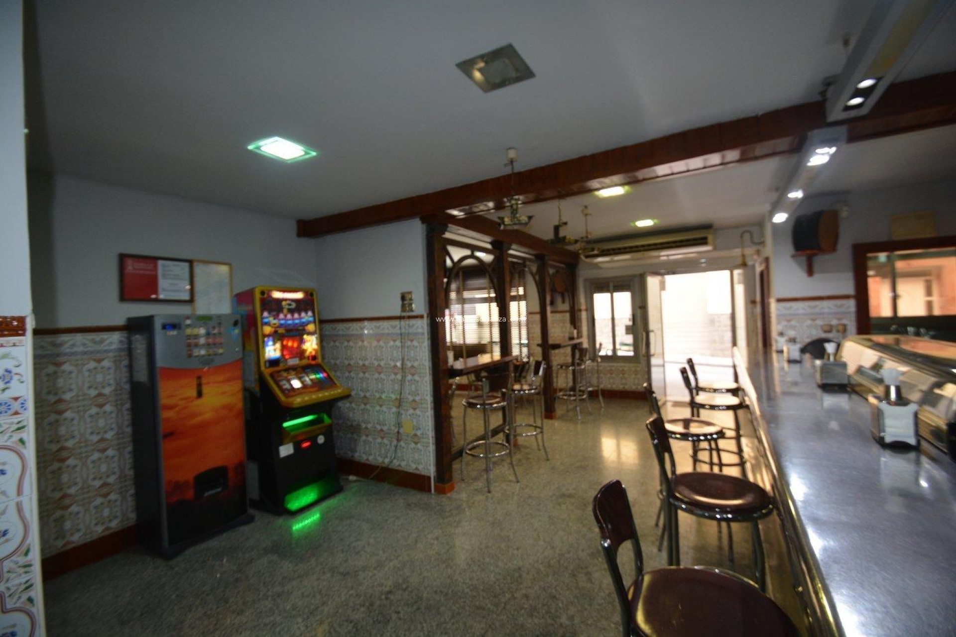 Resale - Commercial - Bigastro - Center