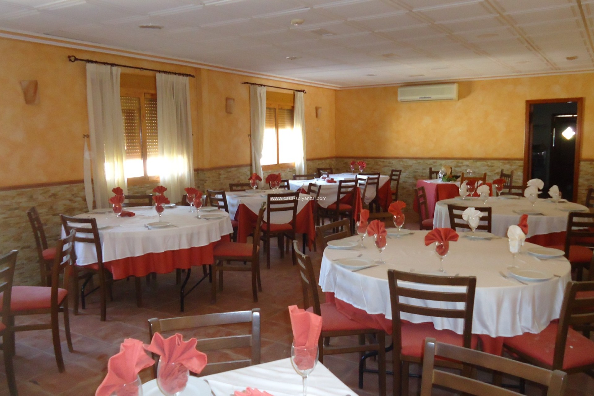 Resale - Commercial - Fortuna - Inland