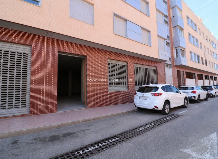 Resale - Commercial (Freehold) - Rojales - Rojales - Village