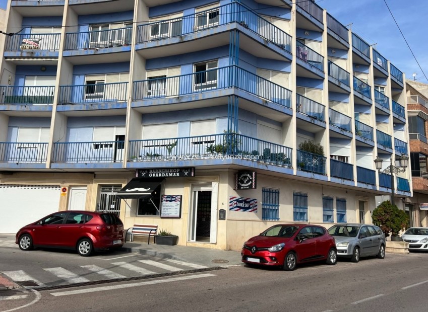 Resale - Commercial - Guardamar del Segura - Centro