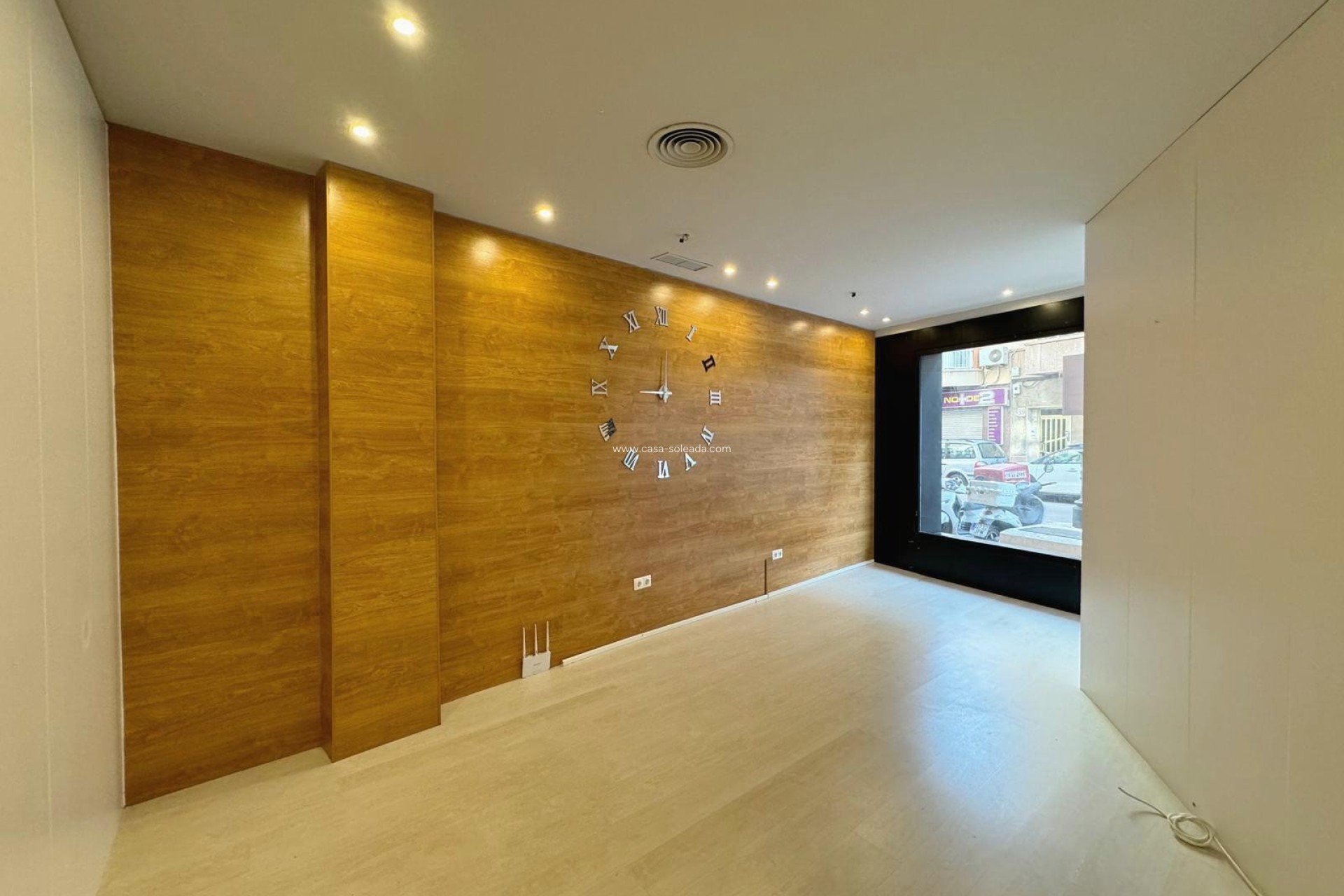 Resale - Commercial - Guardamar del Segura - Costa Blanca