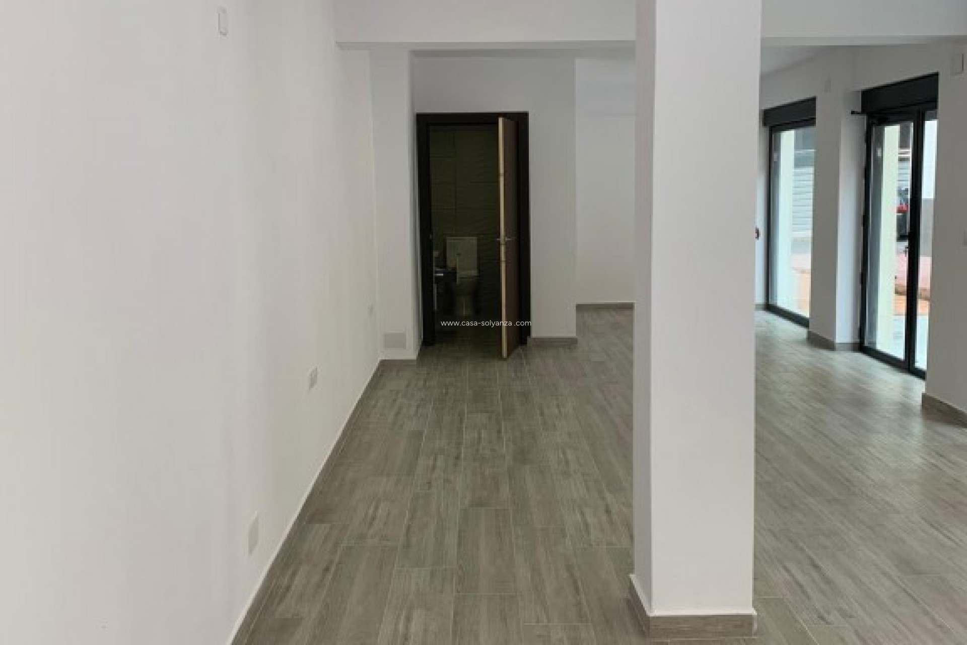 Resale - Commercial - Guardamar del Segura - Costa Blanca