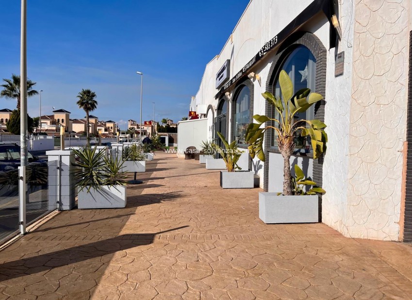 Resale - Commercial - Guardamar del Segura - Costa Blanca