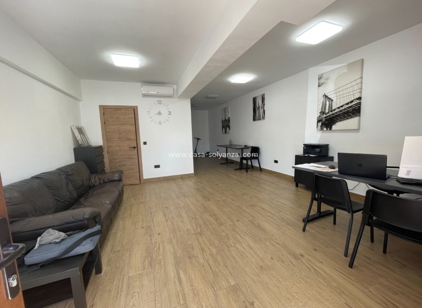 Resale - Commercial - Guardamar del Segura - Costa Blanca
