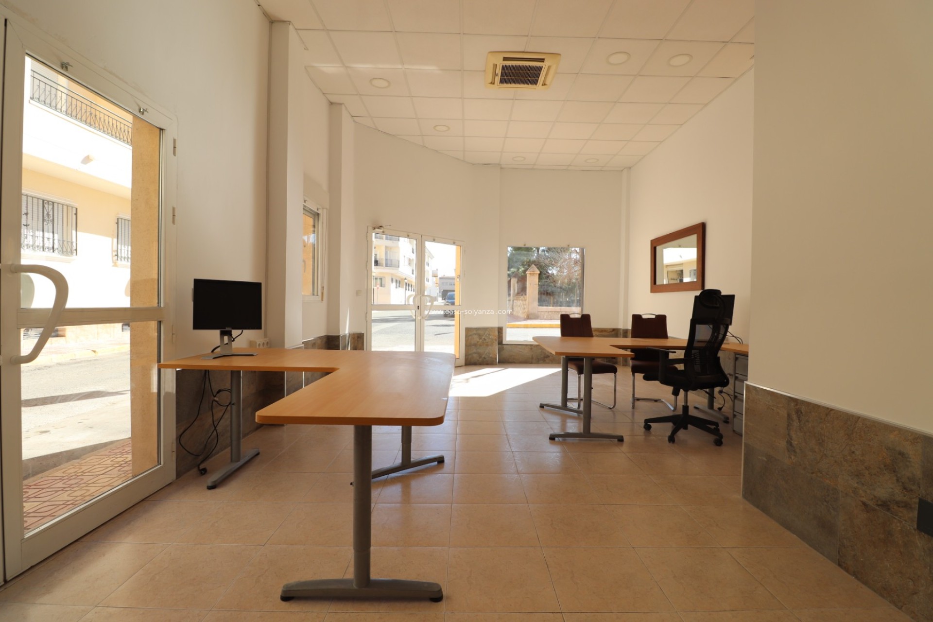 Resale - Commercial - Jacarilla