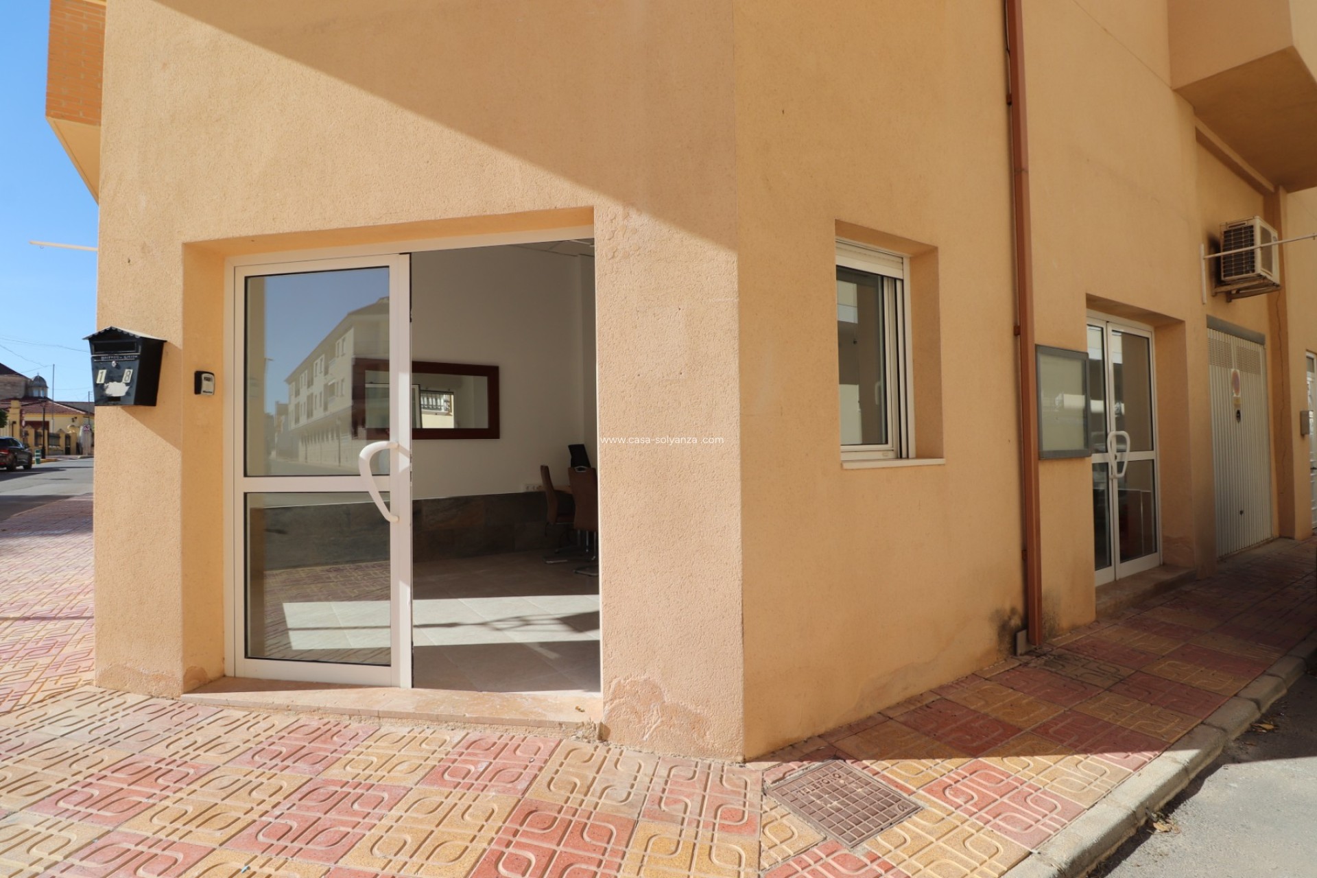 Resale - Commercial - Jacarilla
