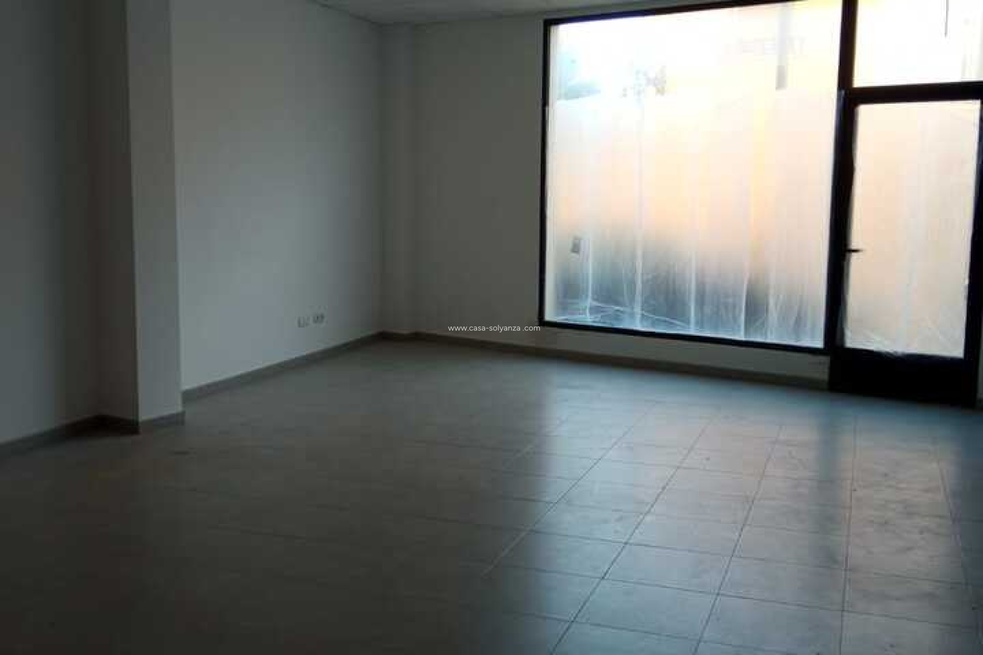 Resale - Commercial - Jalón - Inland