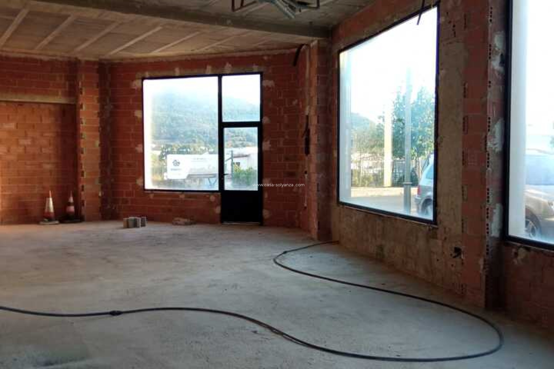 Resale - Commercial - Jalón - Inland