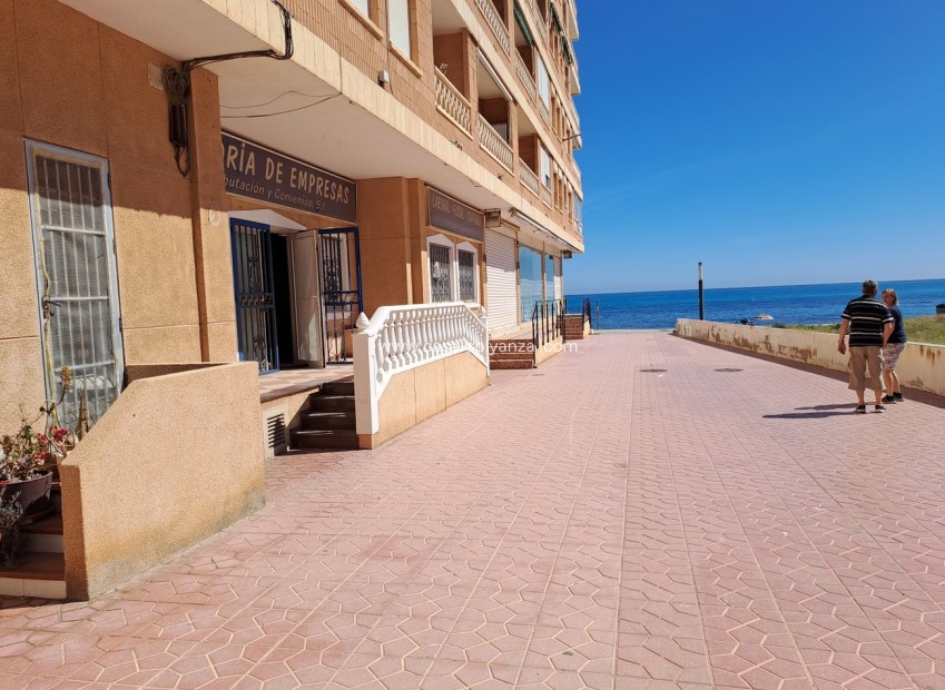 Resale - Commercial - La Mata - Costa Blanca