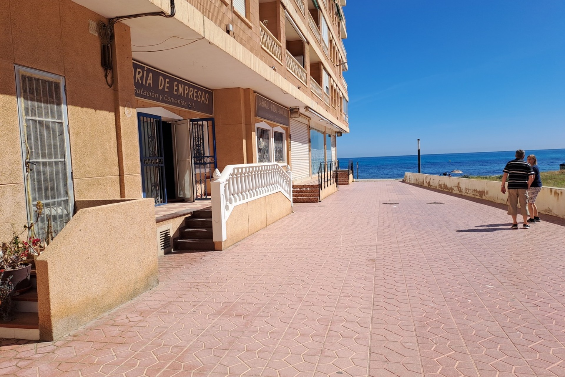 Resale - Commercial - La Mata - Costa Blanca