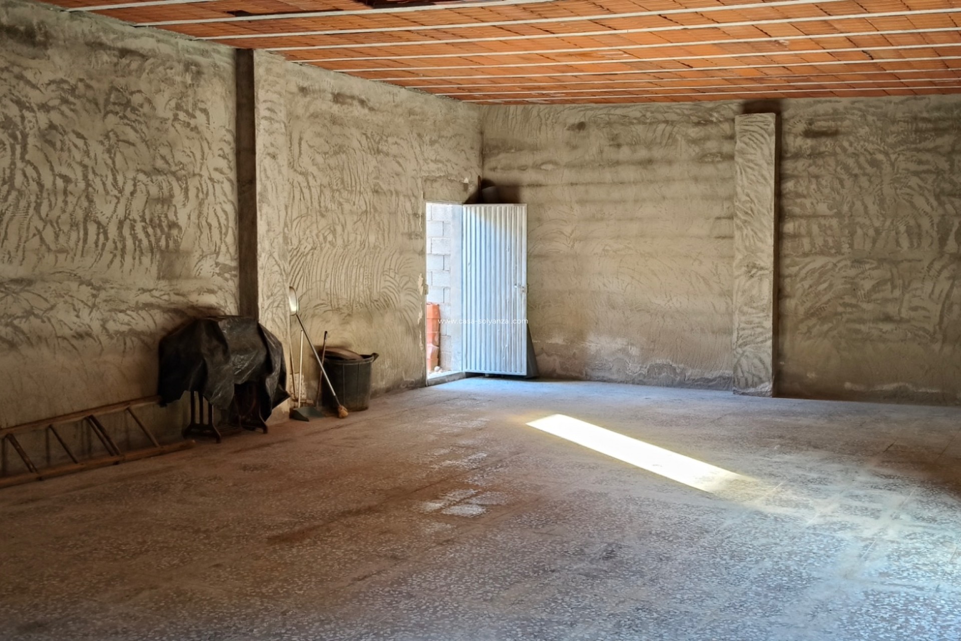 Resale - Commercial - La Romana - Inland