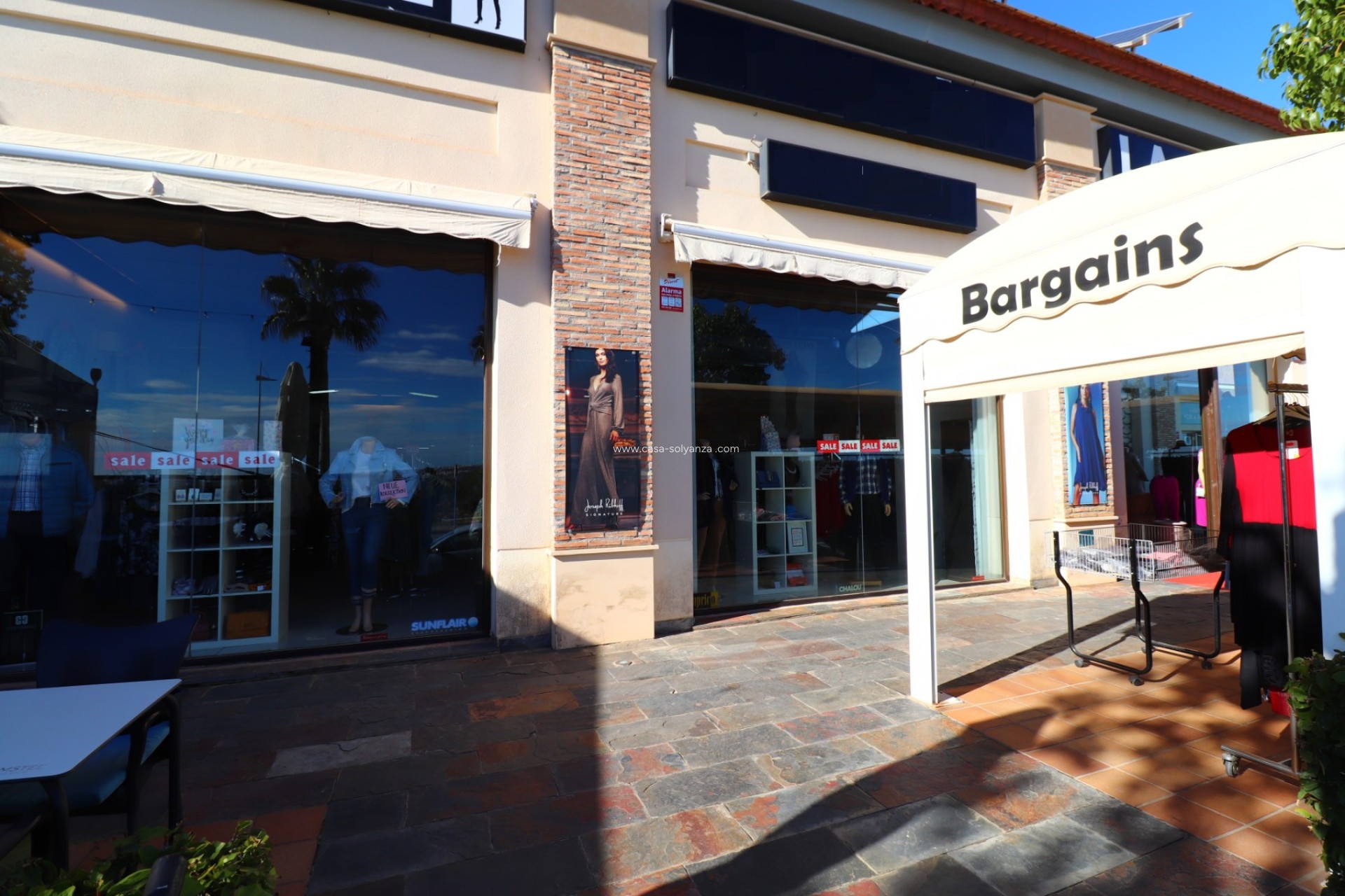 Resale - Commercial (Leasehold) - Algorfa - La Finca Golf Resort