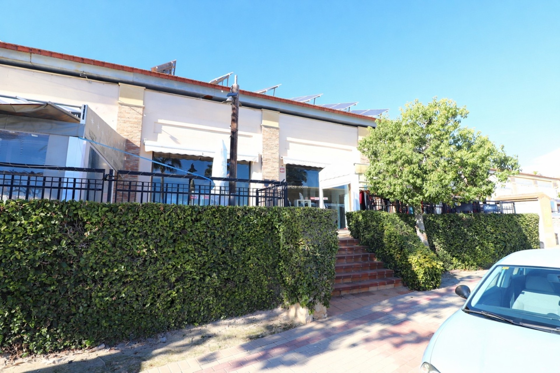 Resale - Commercial (Leasehold) - Algorfa - La Finca Golf Resort