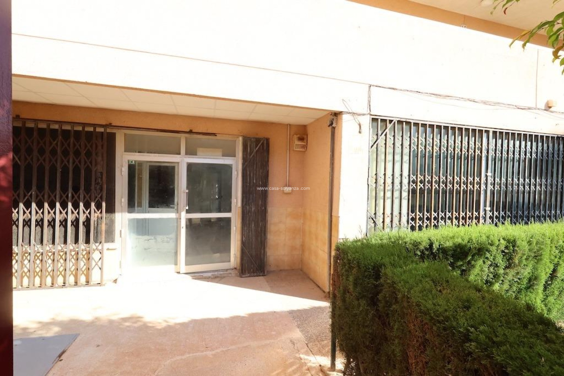 Resale - Commercial - Orihuela Costa - La Zenia