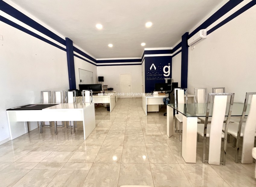 Resale - Commercial - Playa Flamenca - Costa Blanca