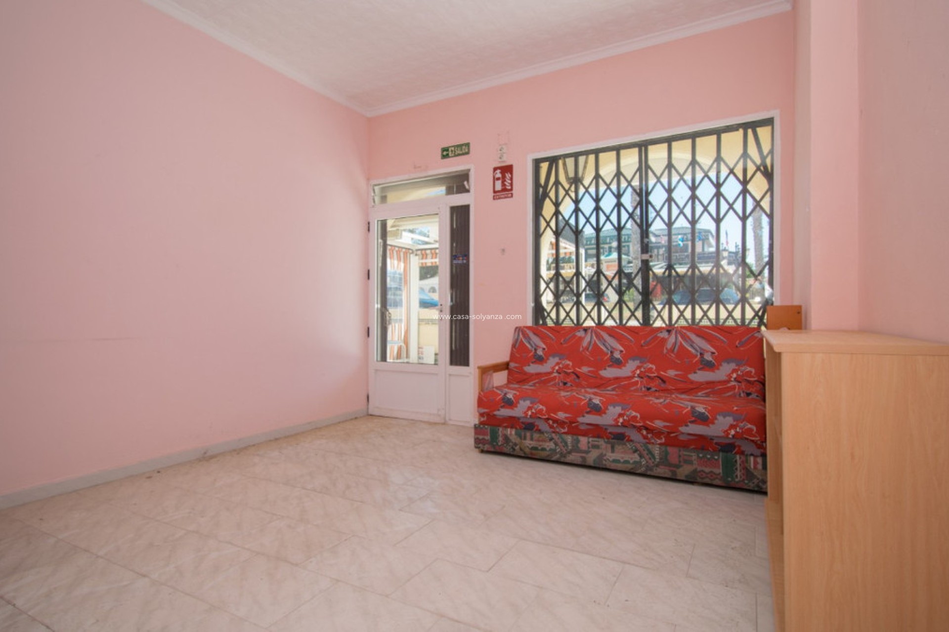Resale - Commercial Property - Torrevieja - La Mata