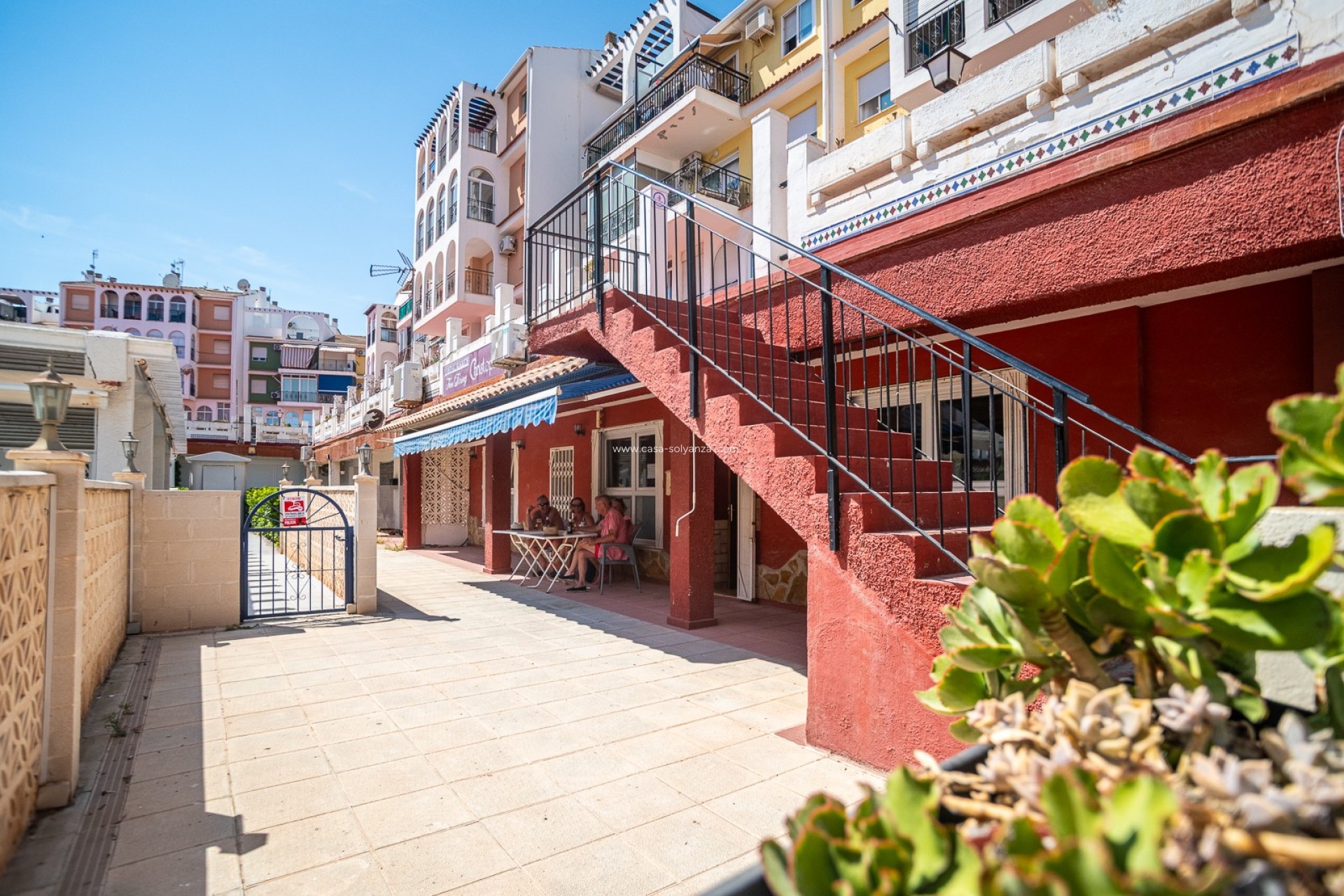 Resale - Commercial Property - Torrevieja - La Veleta