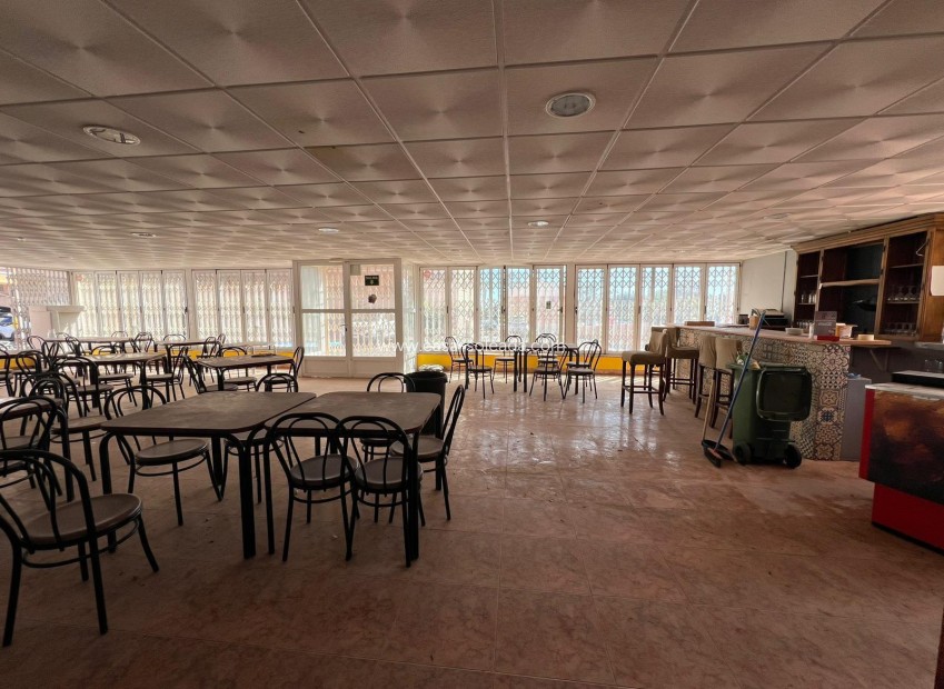 Resale - Commercial - Torrevieja - Cabo cervera