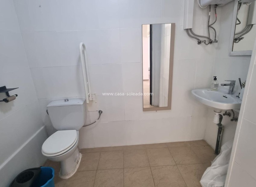 Resale - Commercial - Torrevieja - Center