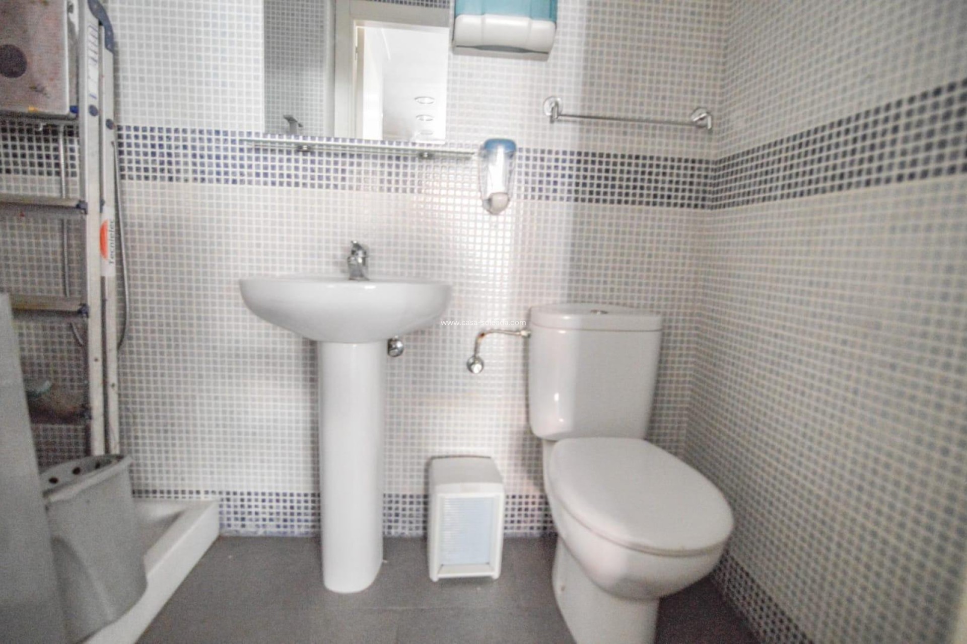 Resale - Commercial - Torrevieja - Center