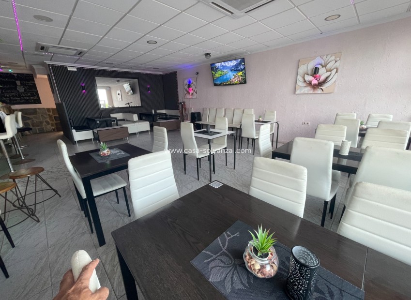 Resale - Commercial - Torrevieja - Costa Blanca