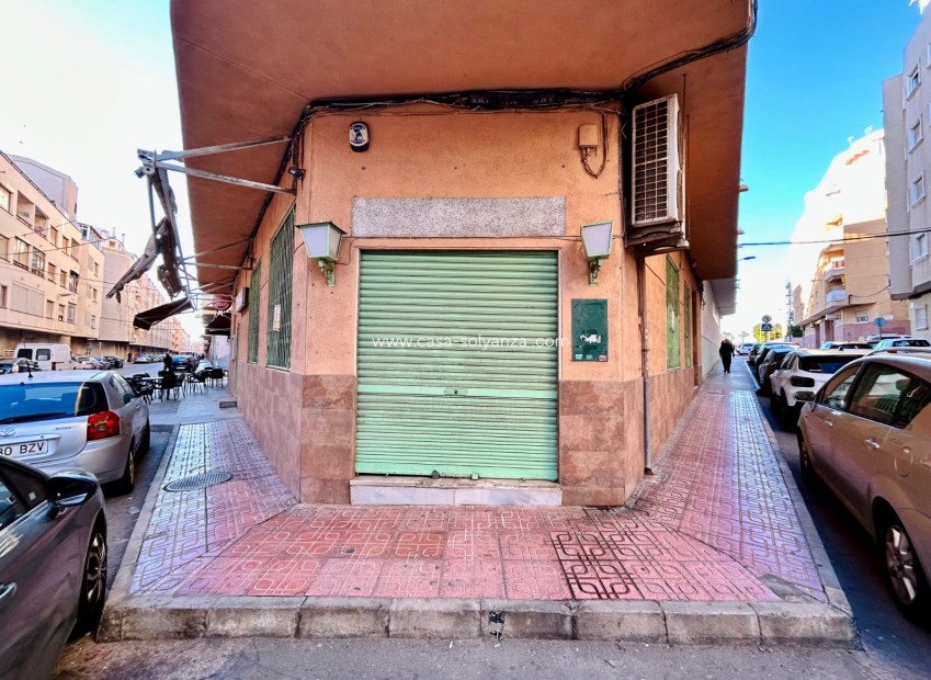 Resale - Commercial - Torrevieja - Costa Blanca