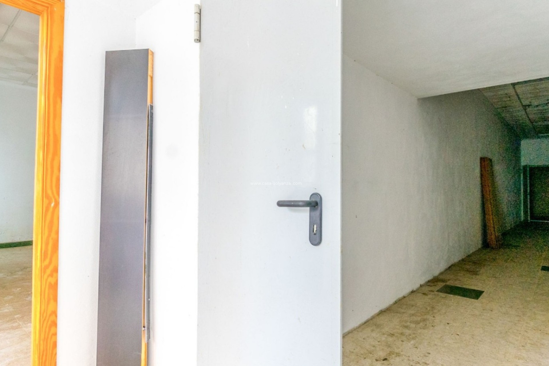 Resale - Commercial - Torrevieja - Costa Blanca