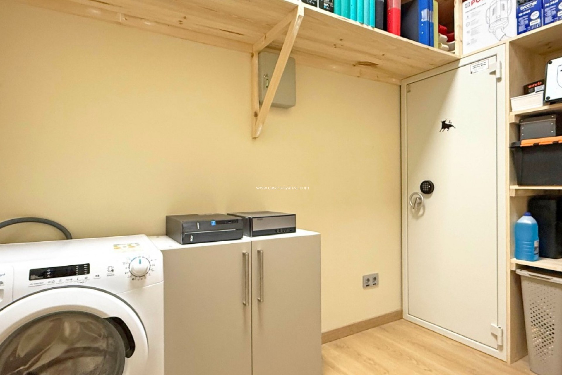 Resale - Commercial - Torrevieja - Costa Blanca