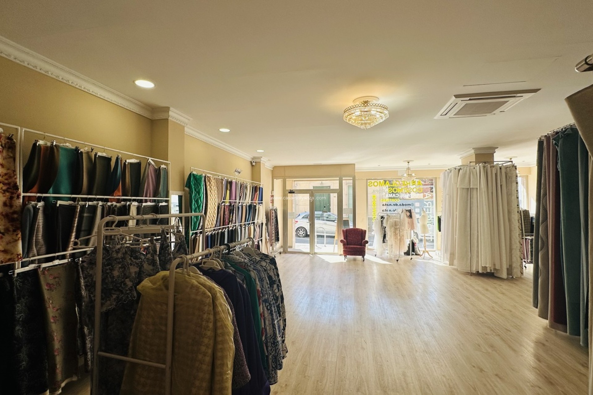 Resale - Commercial - Torrevieja - Costa Blanca