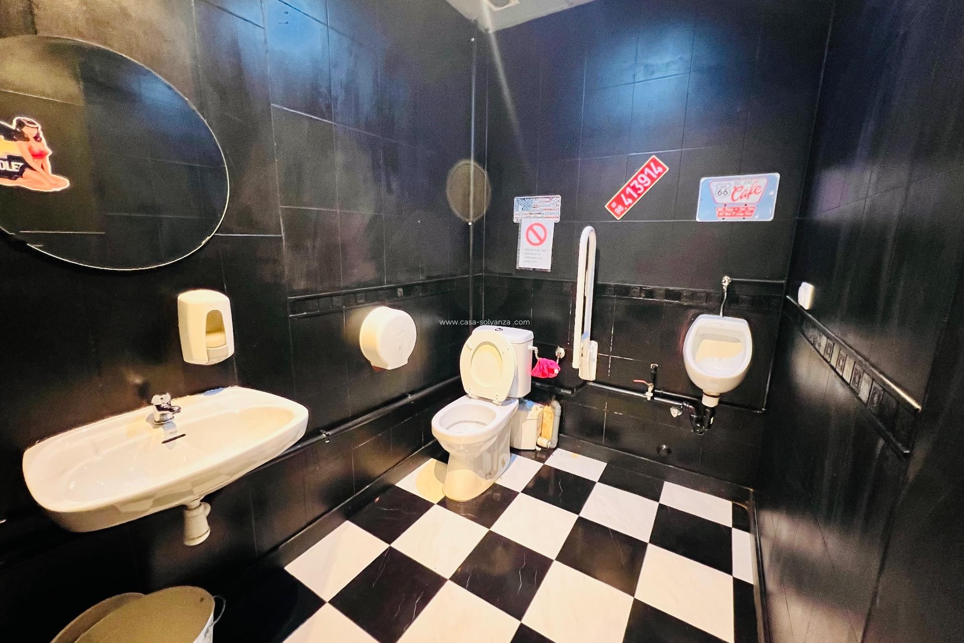 Resale - Commercial - Torrevieja - Costa Blanca