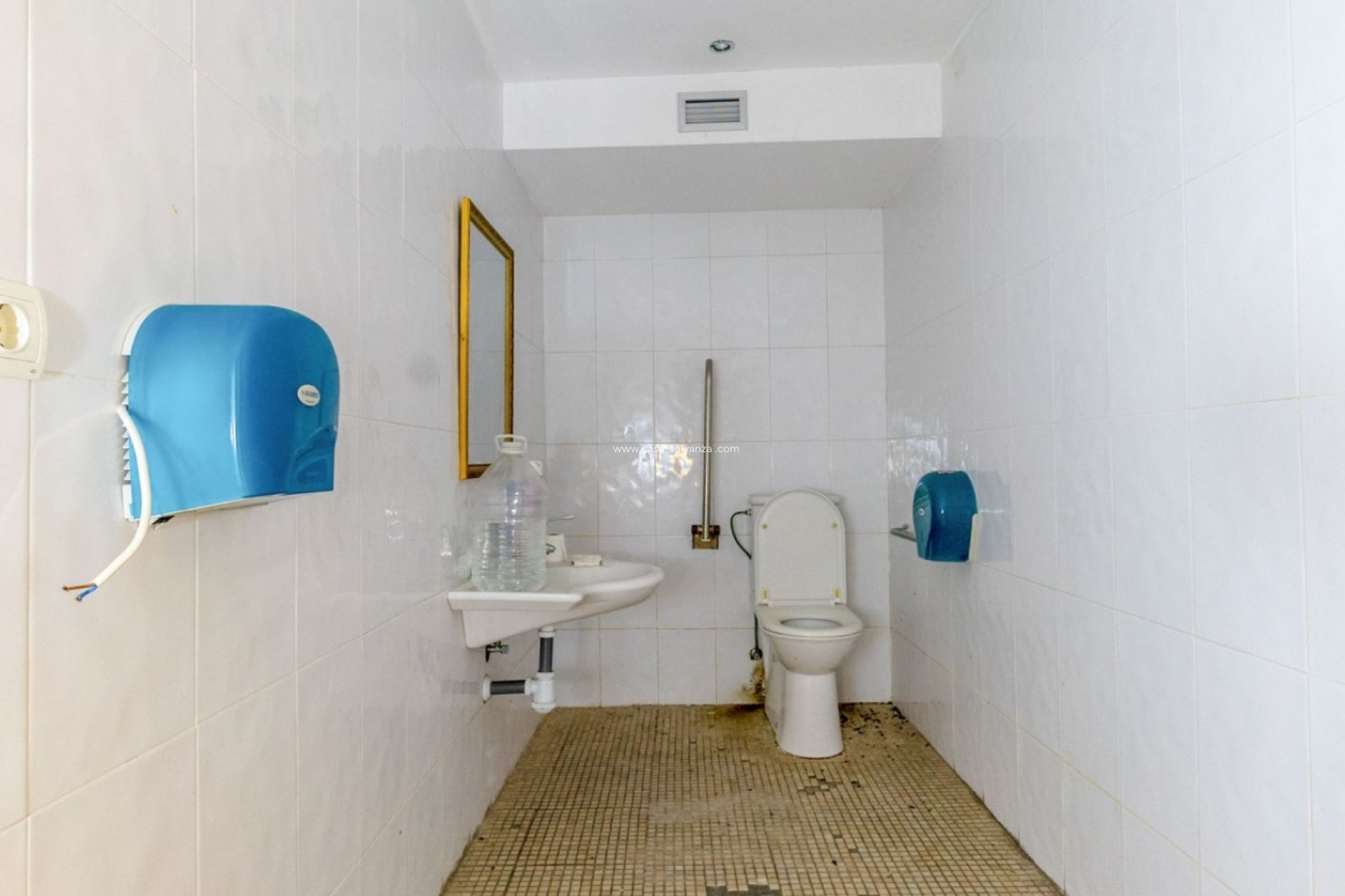 Resale - Commercial - Torrevieja - Costa Blanca