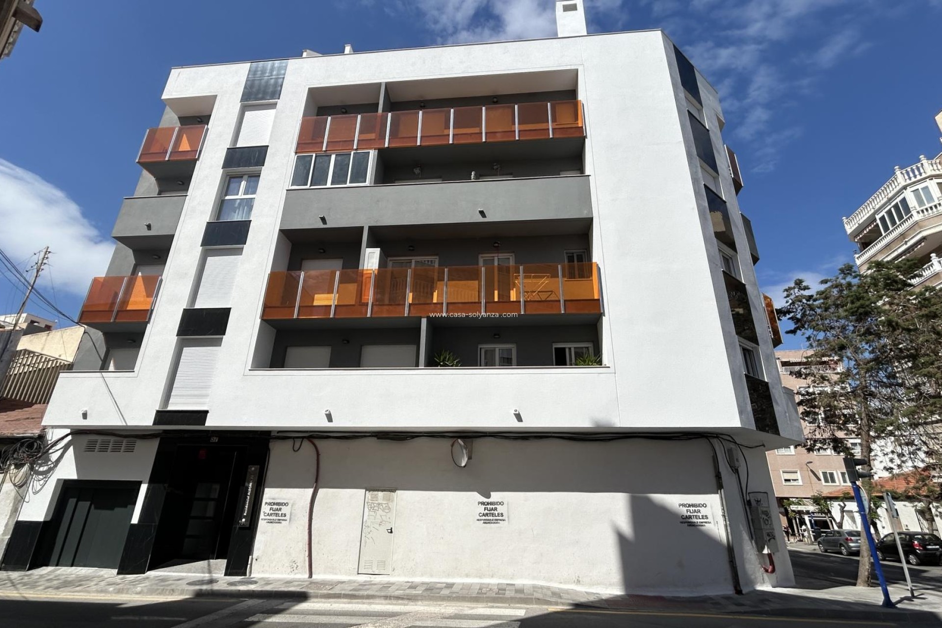 Resale - Commercial - Torrevieja - Costa Blanca