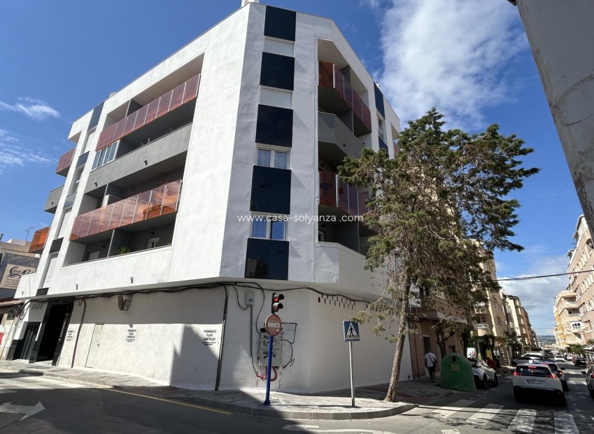 Resale - Commercial - Torrevieja - Costa Blanca