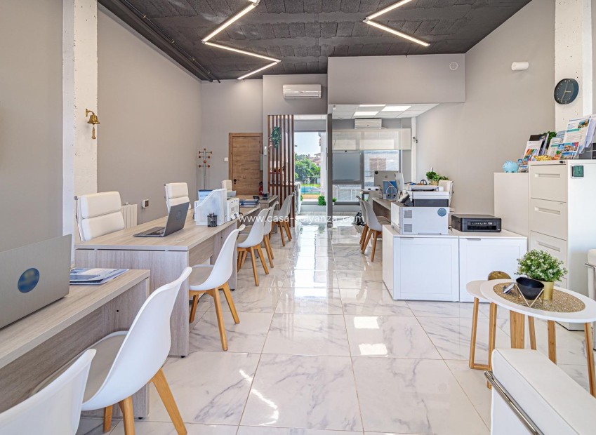 Resale - Commercial - Torrevieja - La Mata