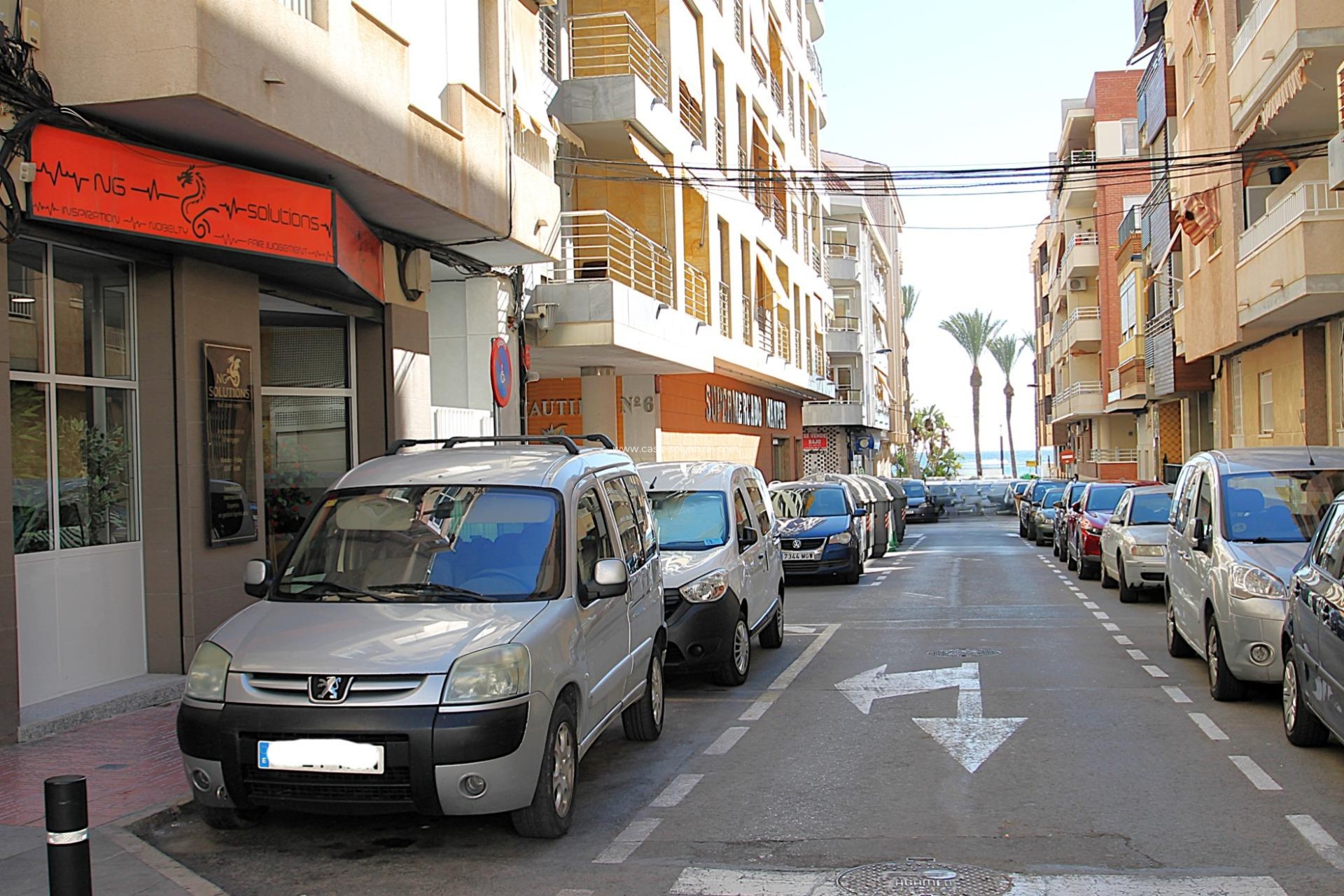 Resale - Commercial - Torrevieja - Las Piscinas Naturales