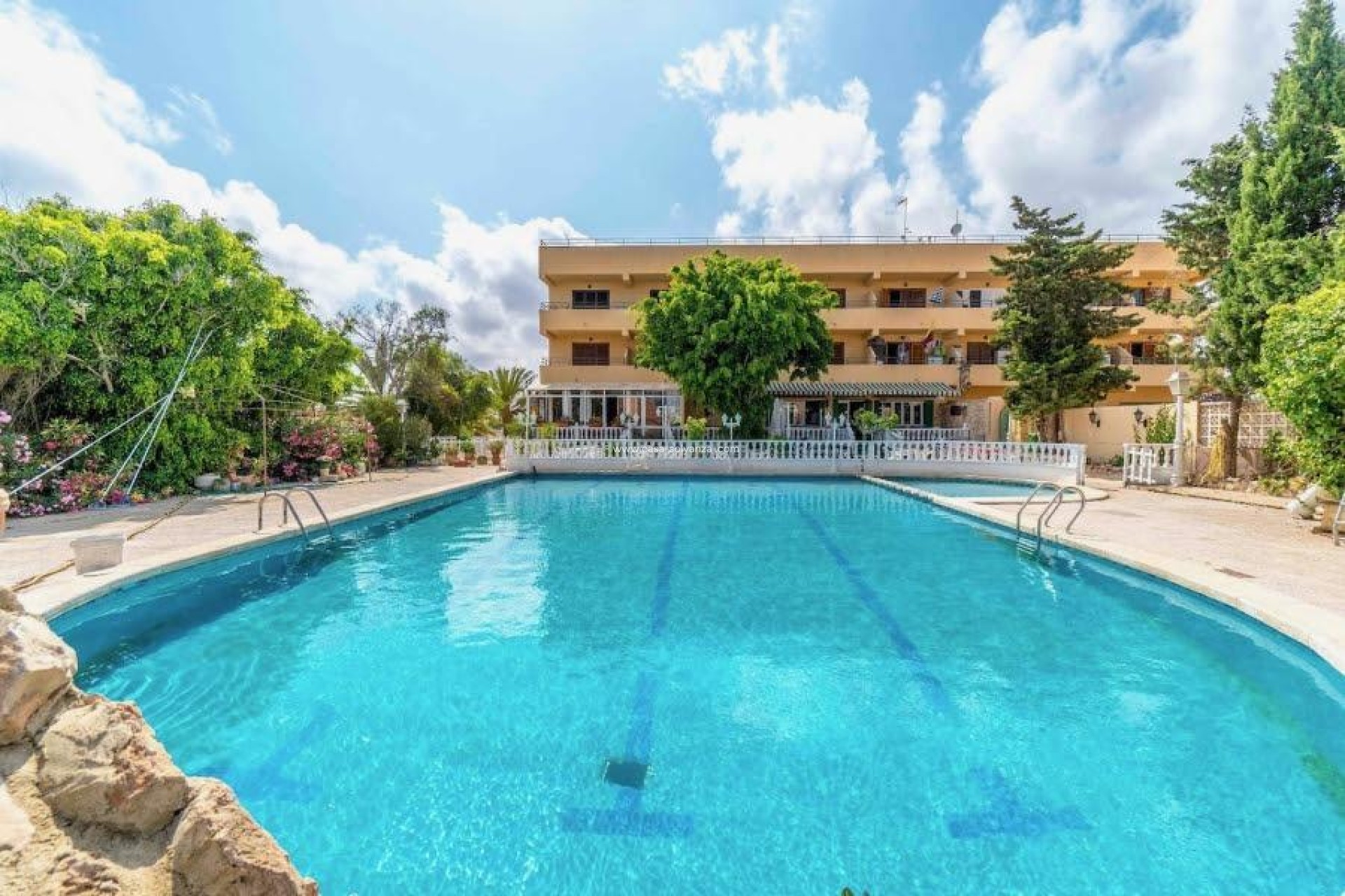 Resale - Commercial - Torrevieja - Miramar - Torre Del Moro