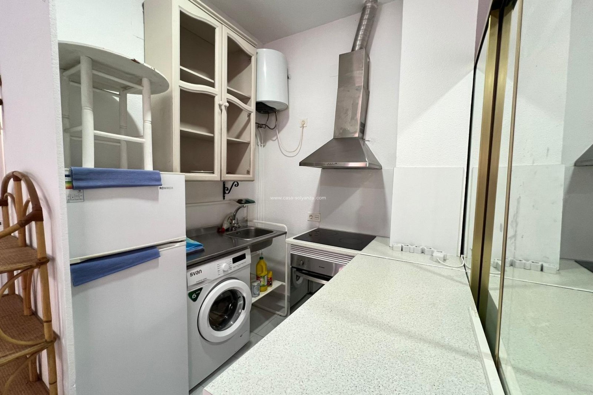 Resale - Commercial - Torrevieja - Playa de los Locos