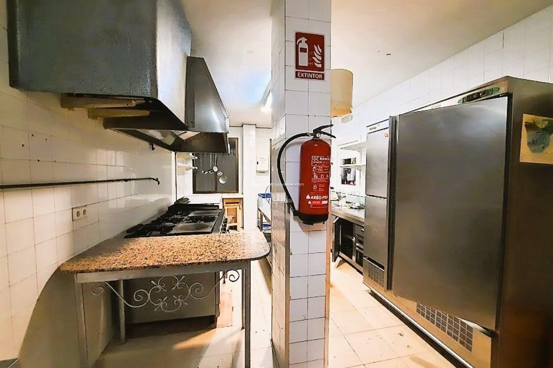 Resale - Commercial - Torrevieja - Playa De Los Naufragos