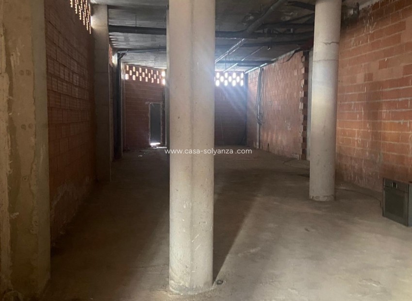 Resale - Commercial - Torrevieja - Playa del Cura