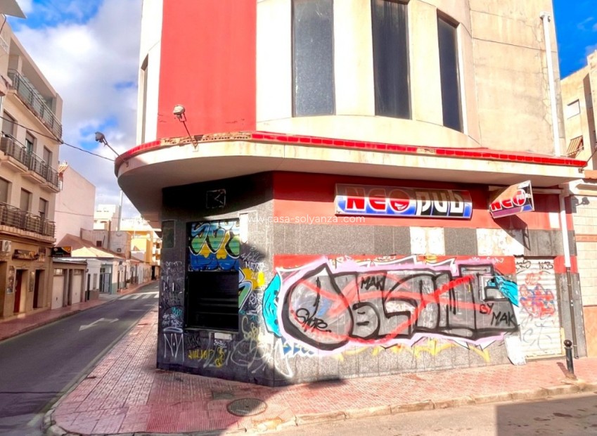 Resale - Commercial - Torrevieja - Playa del Cura