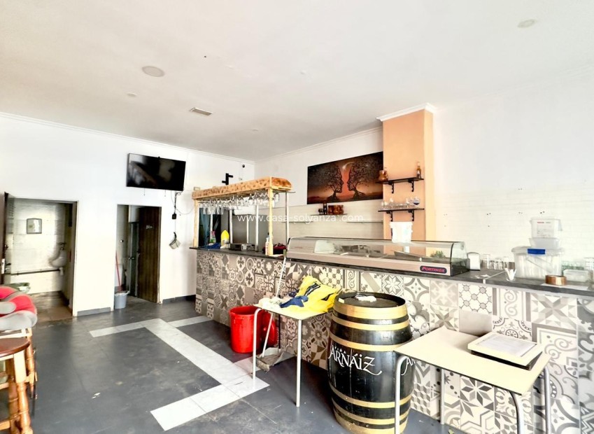 Resale - Commercial - Torrevieja