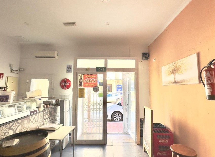 Resale - Commercial - Torrevieja