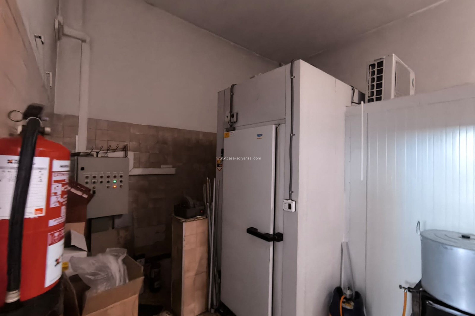 Resale - Commercial - Yecla - Inland