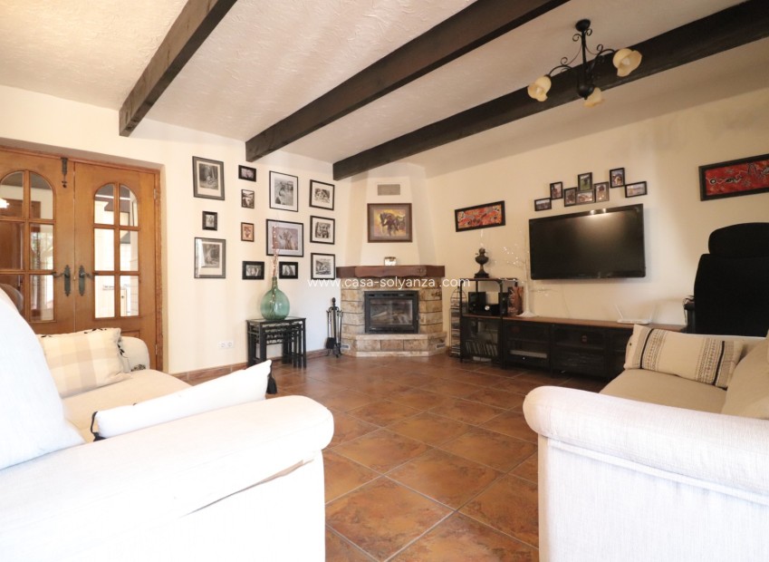Resale - Country Property/Finca - Albatera - Albatera - Country