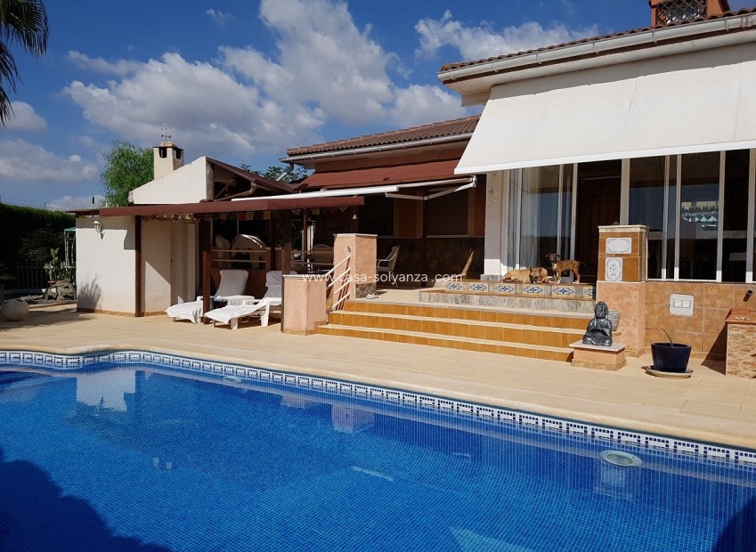 Resale - Country Property/Finca - Albatera - Inland