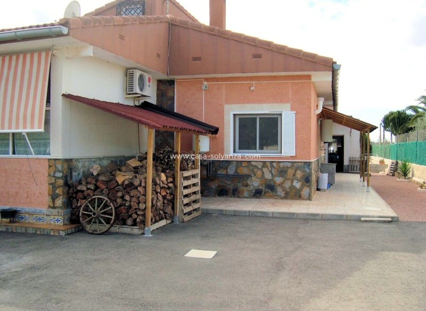 Resale - Country Property/Finca - Albatera - Inland