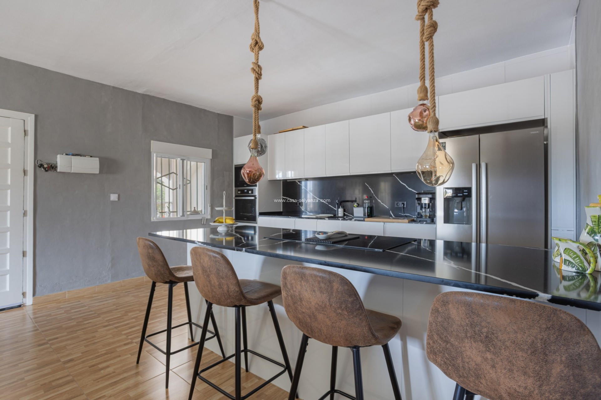Resale - Country Property/Finca - Albatera